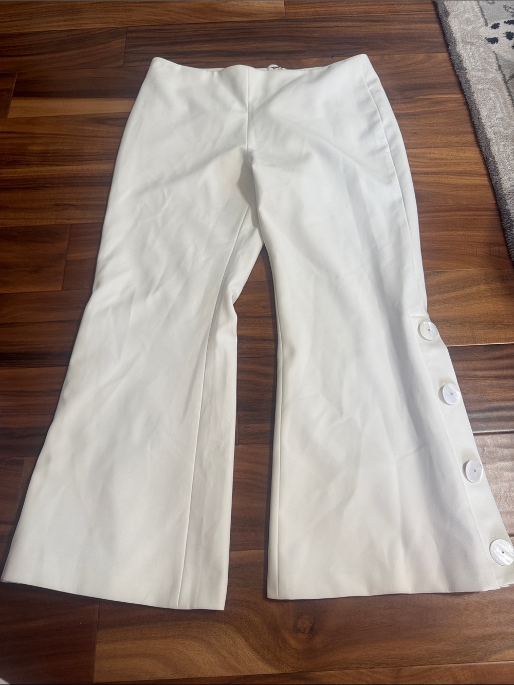 Alexis nwt wide leg cropped White Wide-Leg Button-Trim Pants